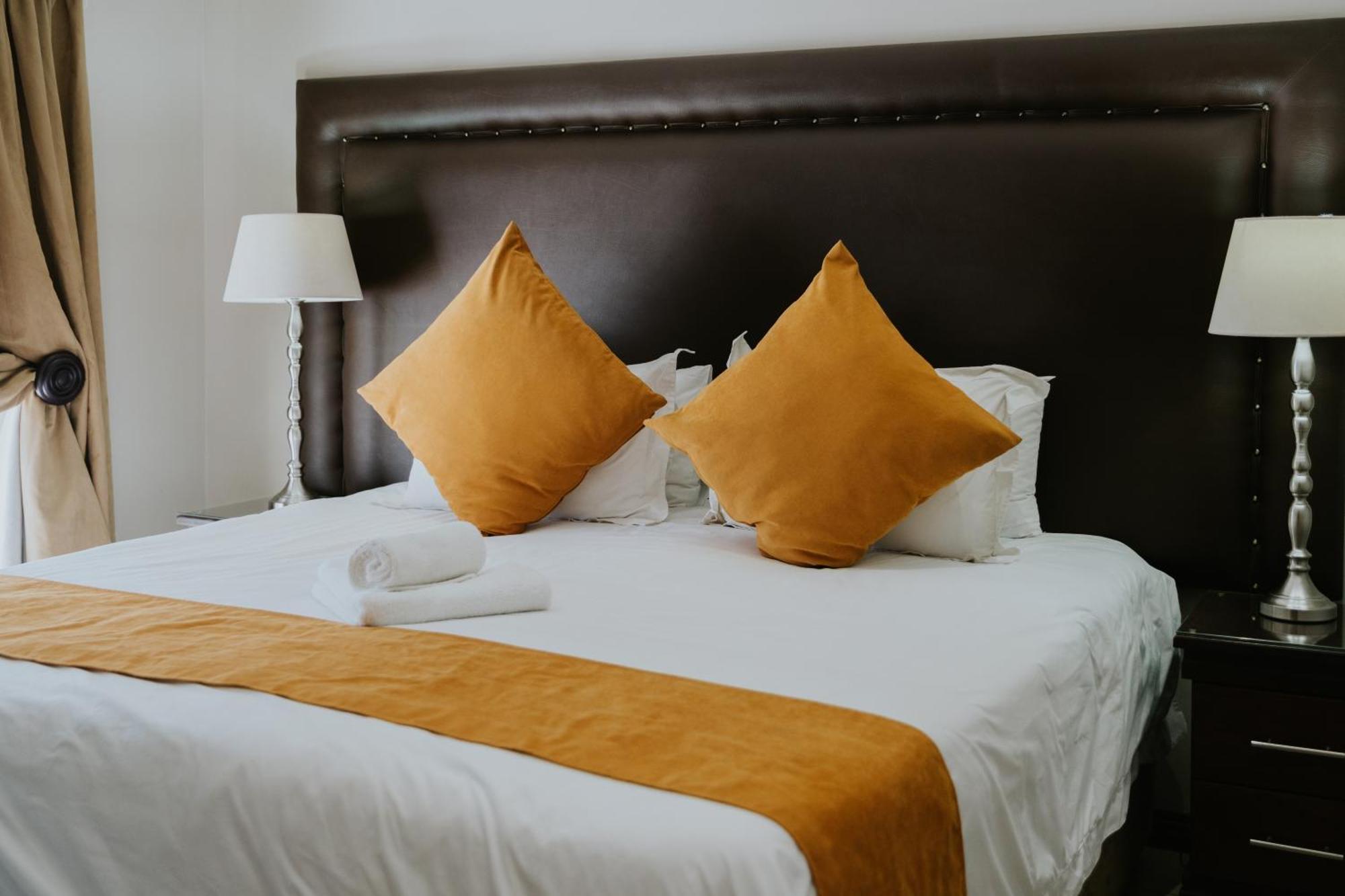 Le Grand Chateau Hotel ปาเรส ภายนอก รูปภาพ