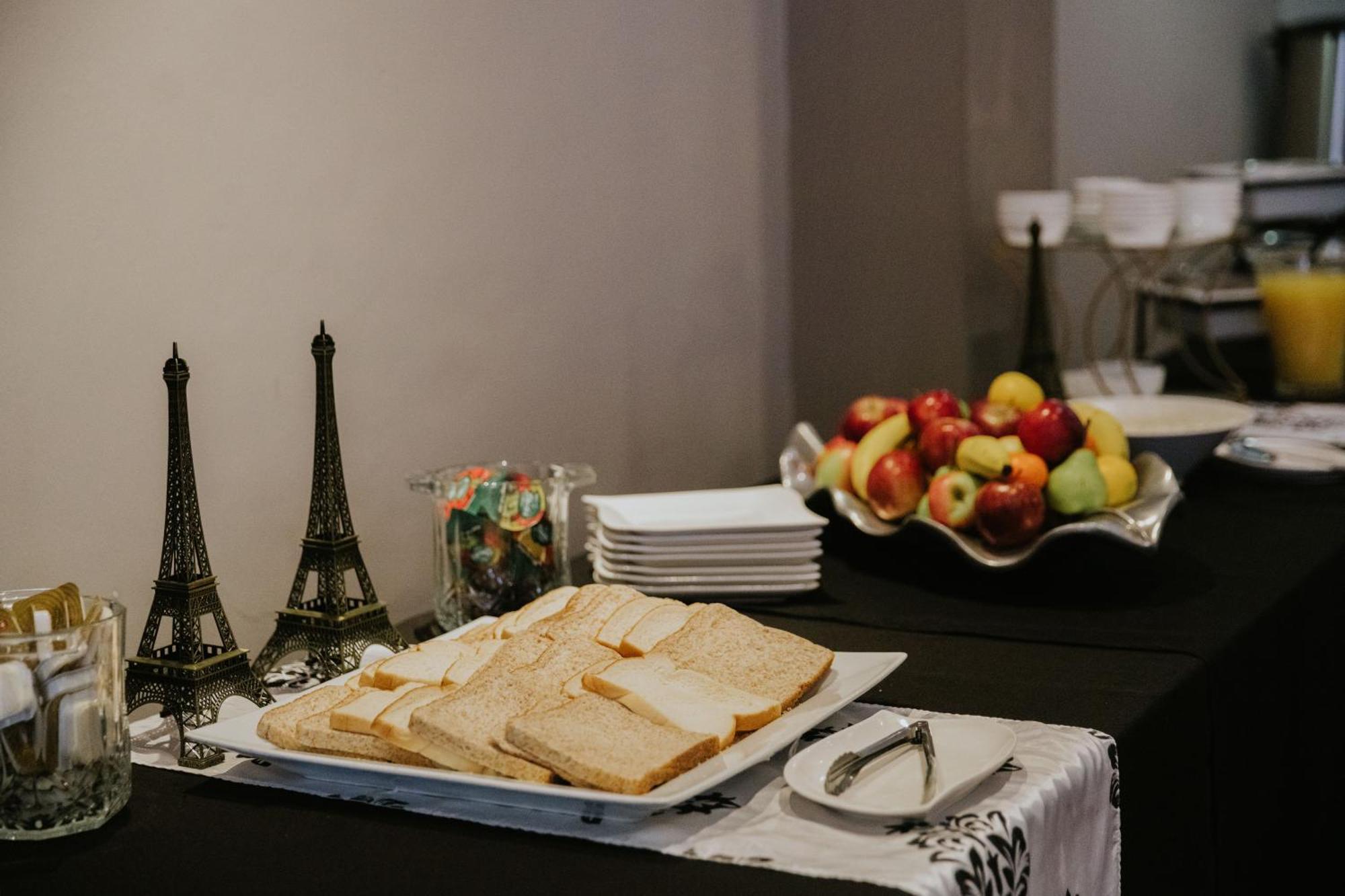 Le Grand Chateau Hotel ปาเรส ภายนอก รูปภาพ